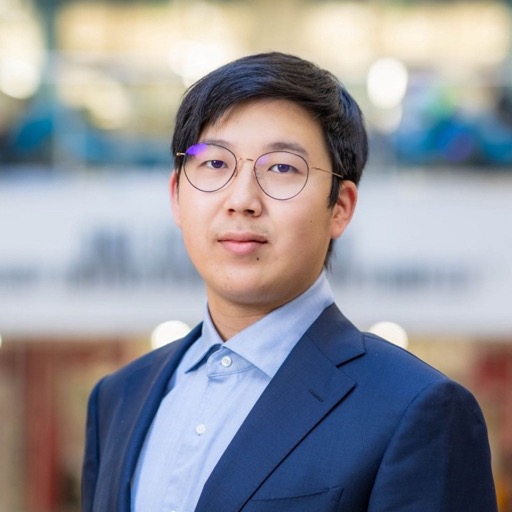 Dr. Zhengzhong Tu